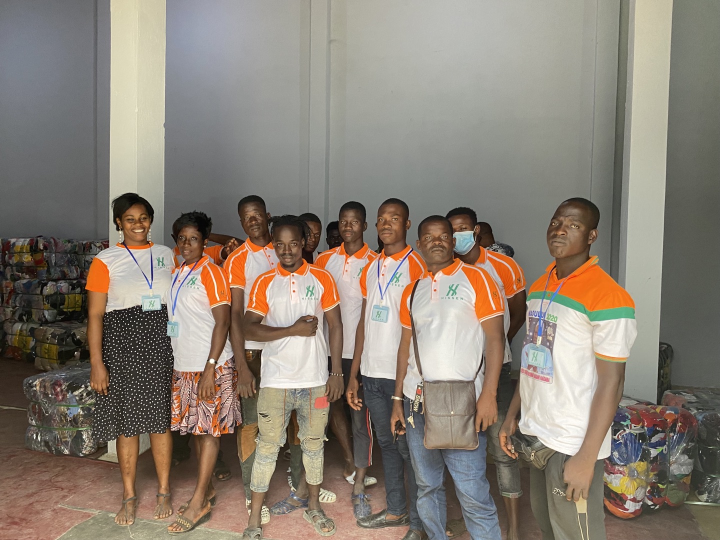 P03 5 S07 可以先放团队照片北非销售团队图片