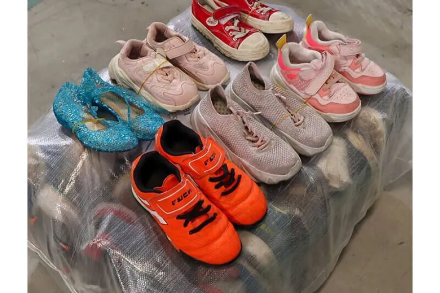 Sapatos de Criança Usados