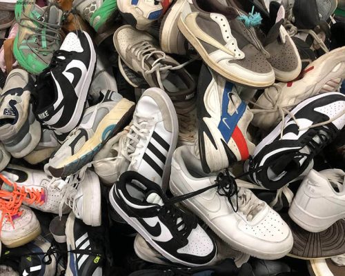 Sapatos de Homem Usados